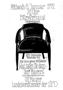 8. Roter Stuhl mit Ullrich Maurer