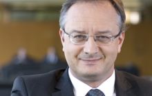 Andreas Stoch ist der Nachfolger von Gabriele Warminksi-Leutheußer als Kultusminister